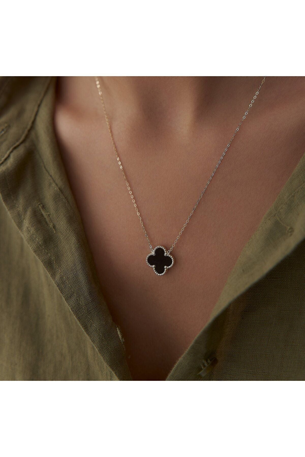 Elegance Takı - Çelik Yonca Model Kadın Kolye