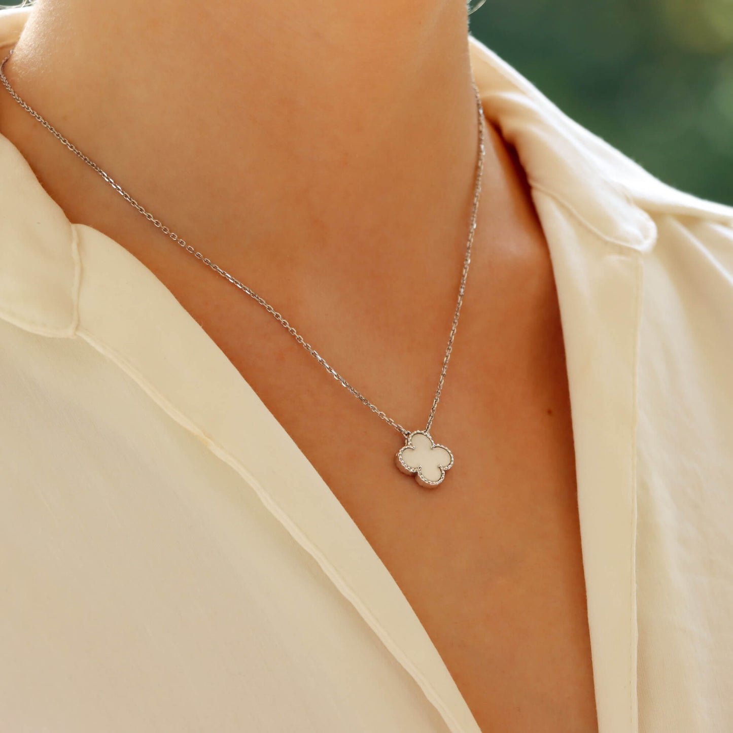 Elegance Takı - Çelik Yonca Model Kadın Kolye